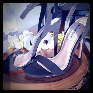 👠 Steve Madden Brandie Black Suede Heels